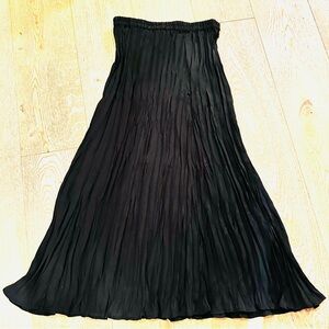 H&M Black  Crinkle Pleated Maxi Skirt  lightweight, Fairy Goth Womens  sz Small